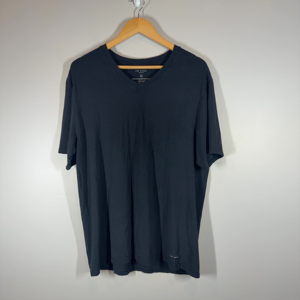 Ted Baker London Mens Black V-Neck T-Shirt Size Large Soft Cotton Basic